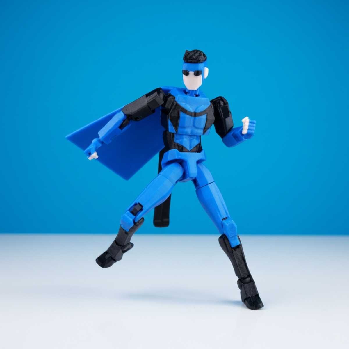 Blue Indestructible Super Hero – Poseerbare Action Figure 13cm - Build a Titan